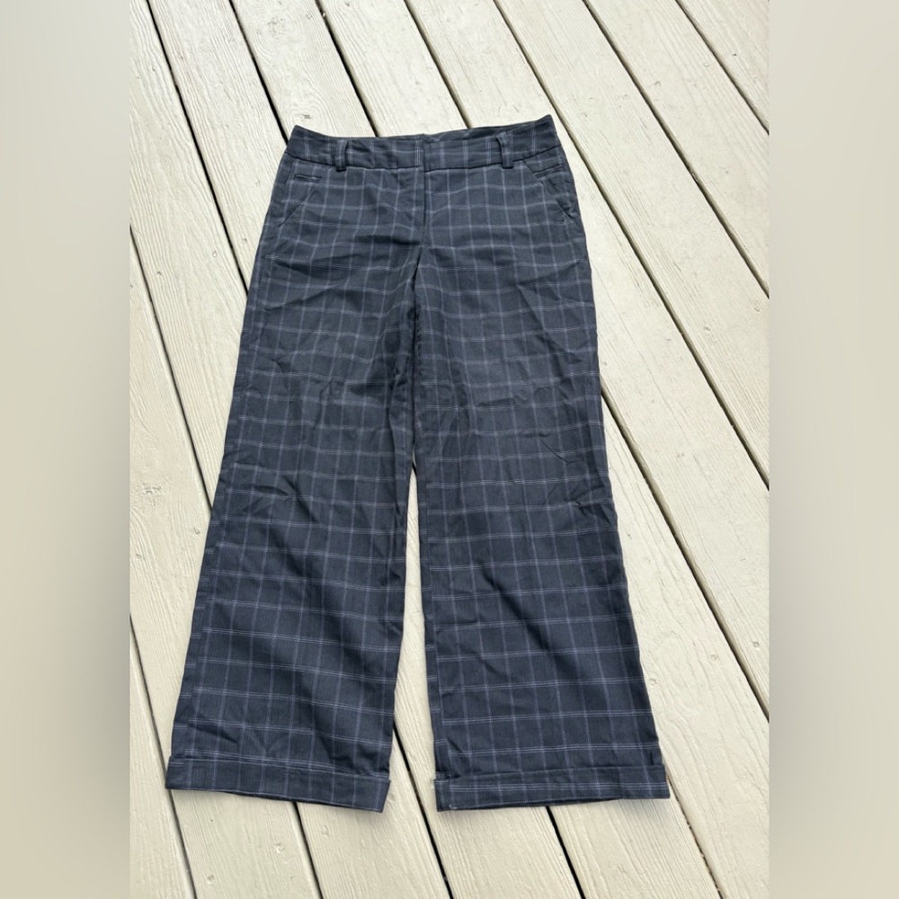 SANDRO Charcoal Checkered & White Wide-Leg Cropped Trousers with Cuffs, Size: 8